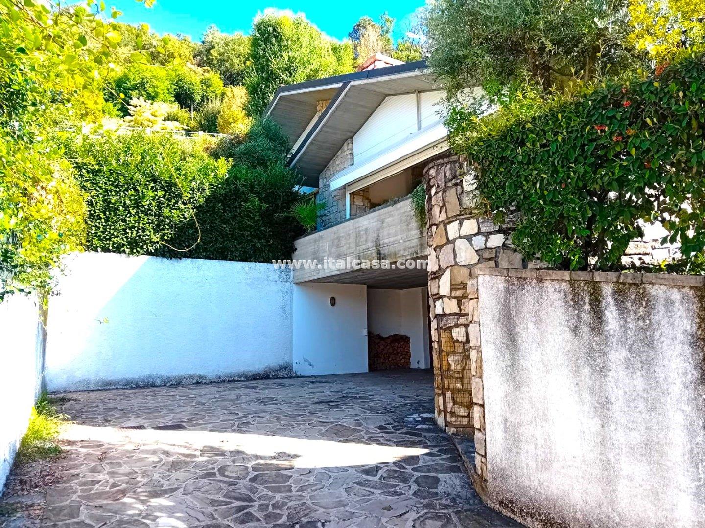 Villa Unifamiliare in vendita a Trescore Balneario