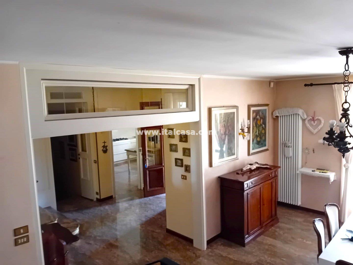 Villa Unifamiliare in vendita a Trescore Balneario