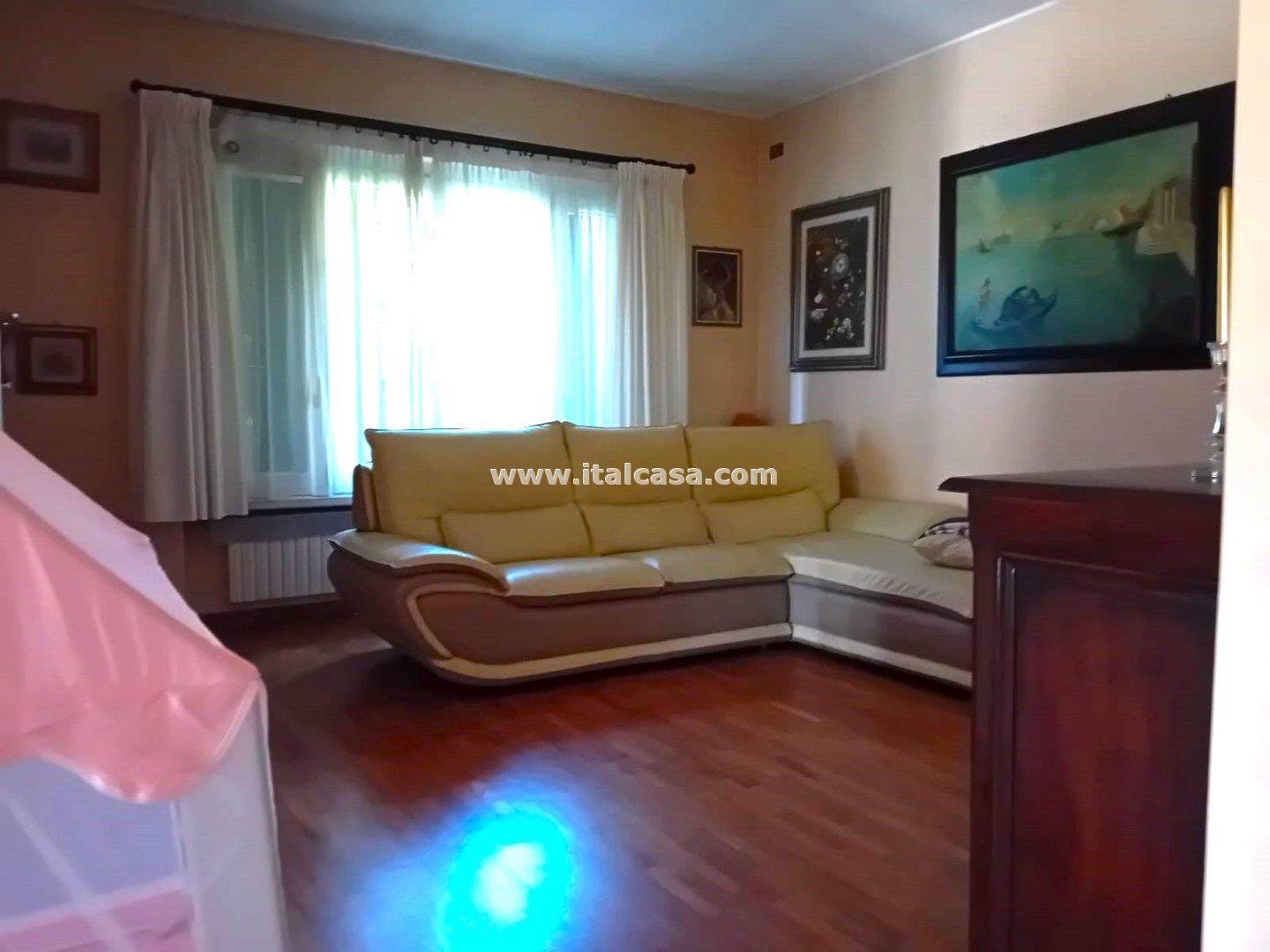 Villa Unifamiliare in vendita a Trescore Balneario