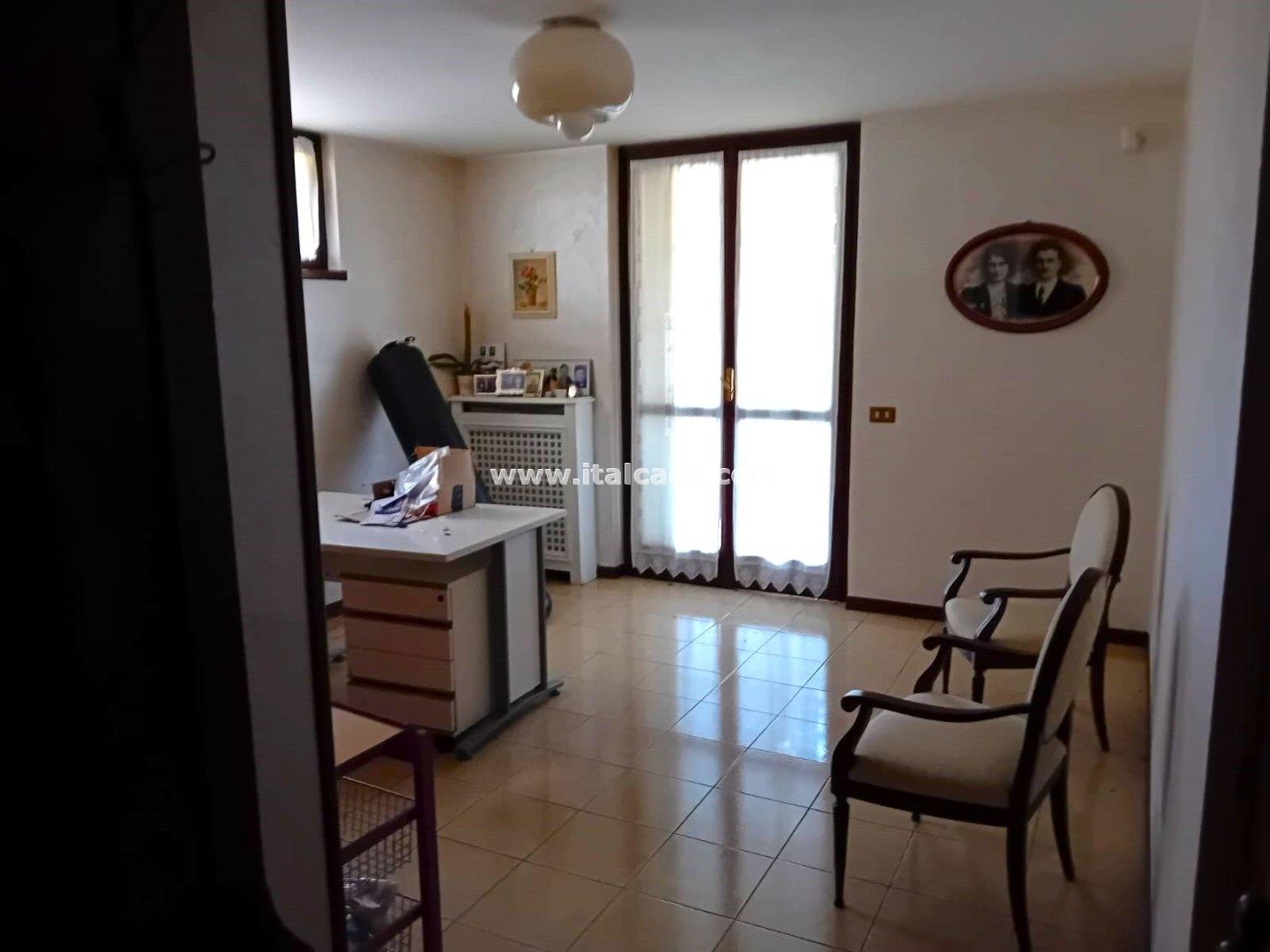Villa Unifamiliare in vendita a Trescore Balneario