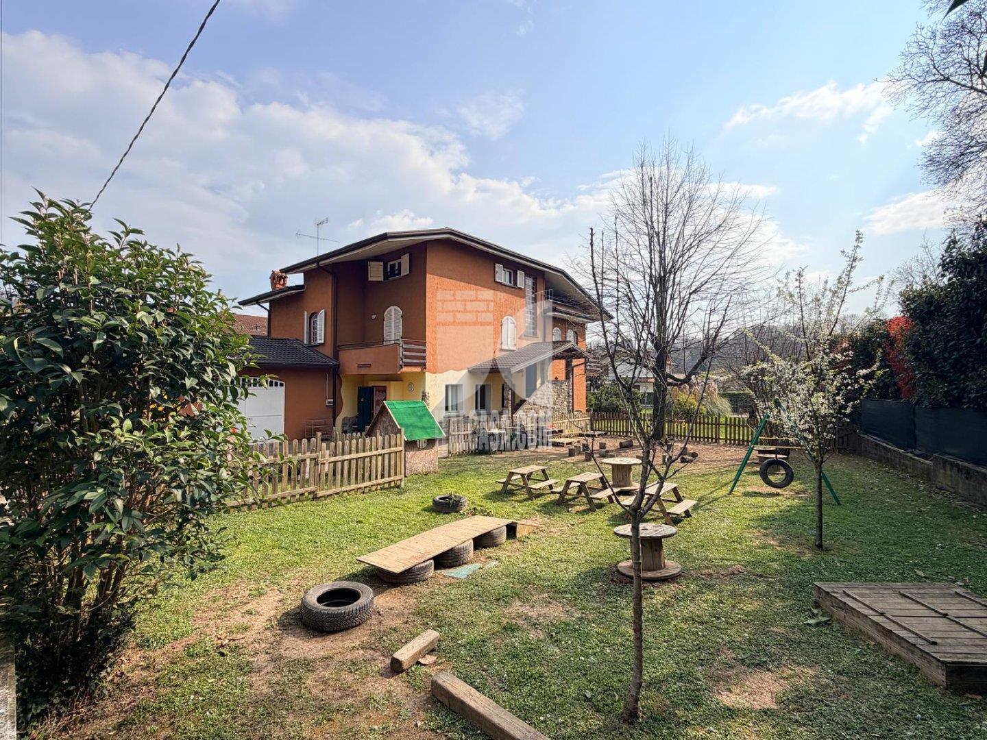 Villa Unifamiliare in vendita a Trescore Balneario