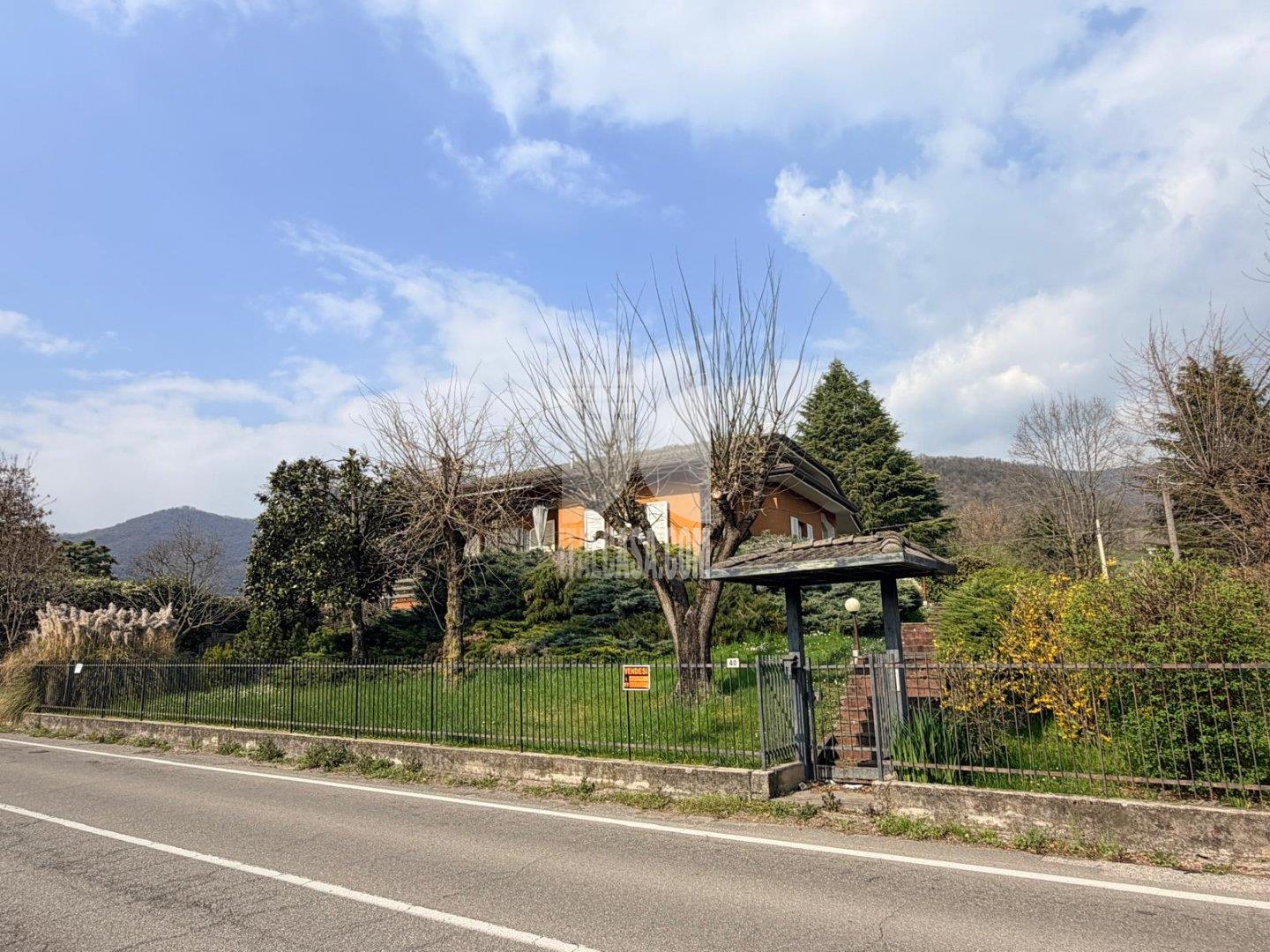 Villa Unifamiliare in vendita a Trescore Balneario