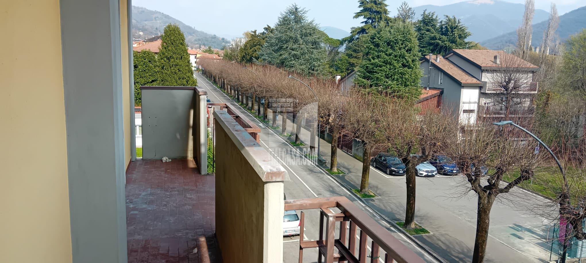 Appartamento in vendita a Alzano Lombardo