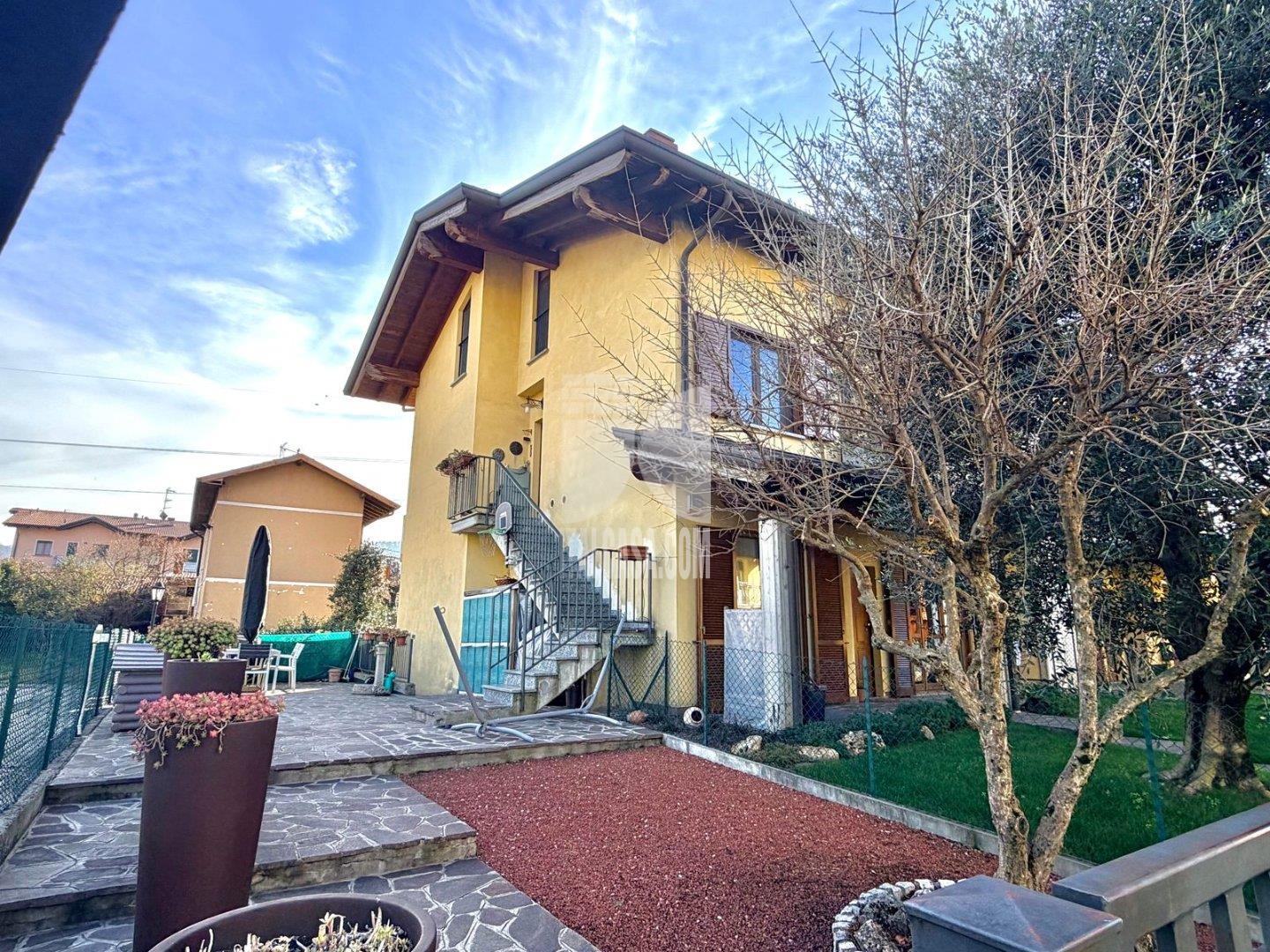 Appartamento in vendita a Villa di Serio