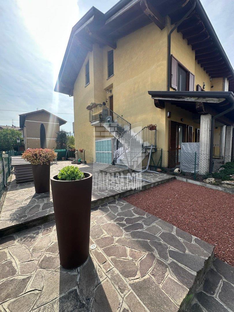 Appartamento in vendita a Villa di Serio