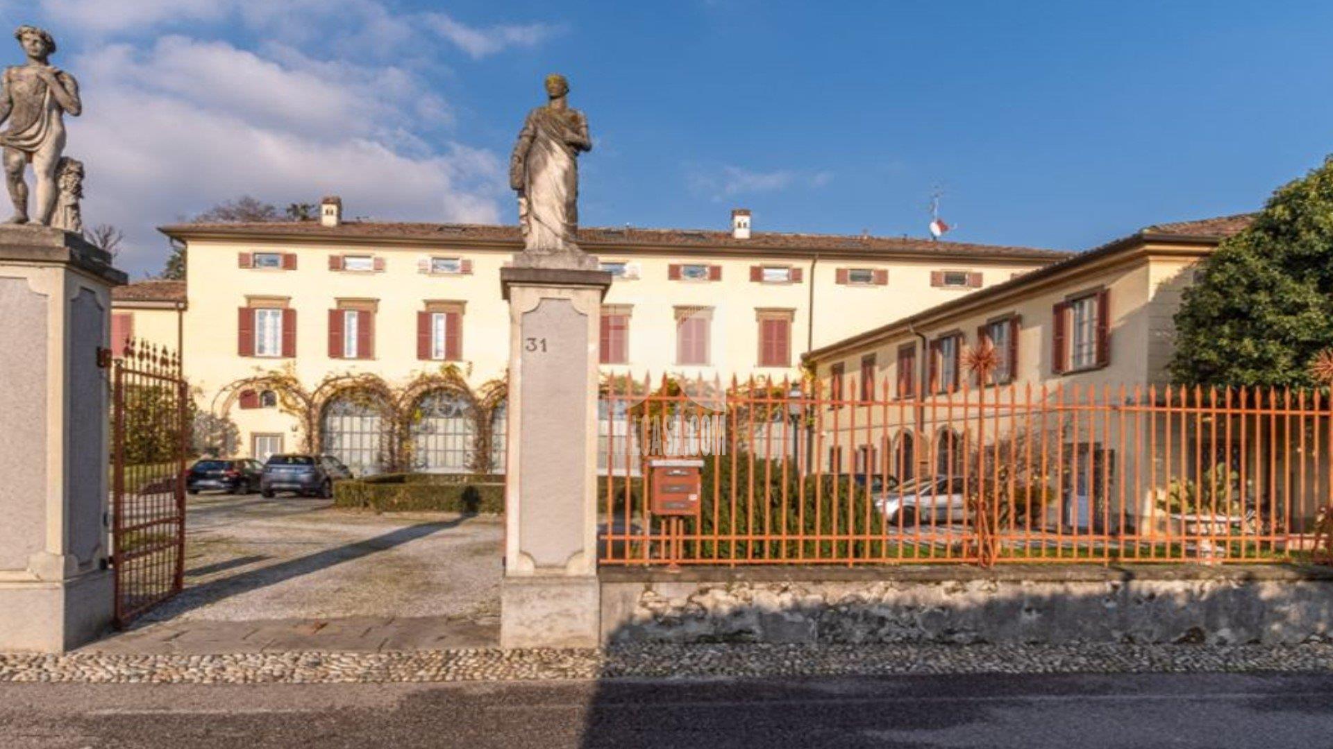 Villa Unifamiliare in vendita a Bergamo