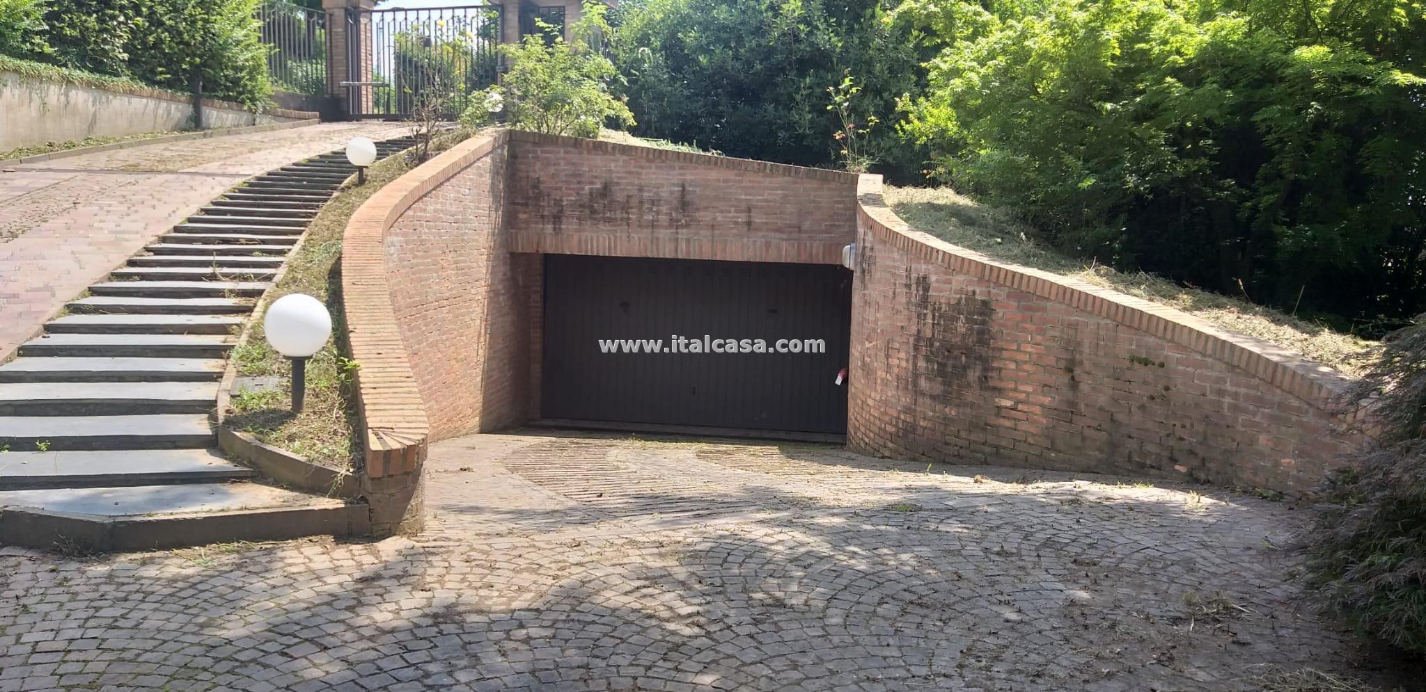 Villa Unifamiliare in vendita a Alzano Lombardo