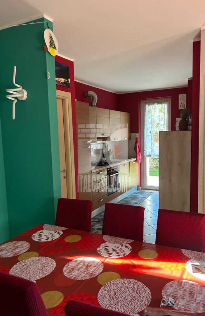 Appartamento in vendita a Entratico