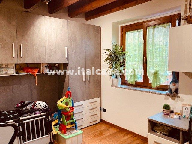Appartamento in vendita a Alzano Lombardo
