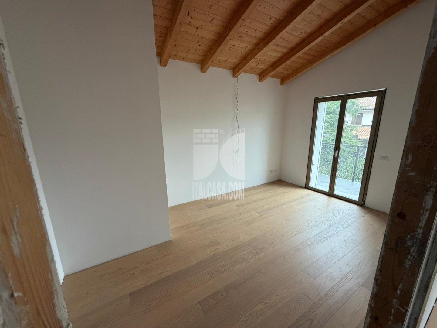 Appartamento in vendita a Albano Sant