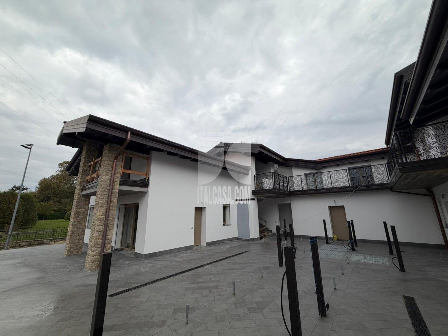 Appartamento in vendita a Albano Sant