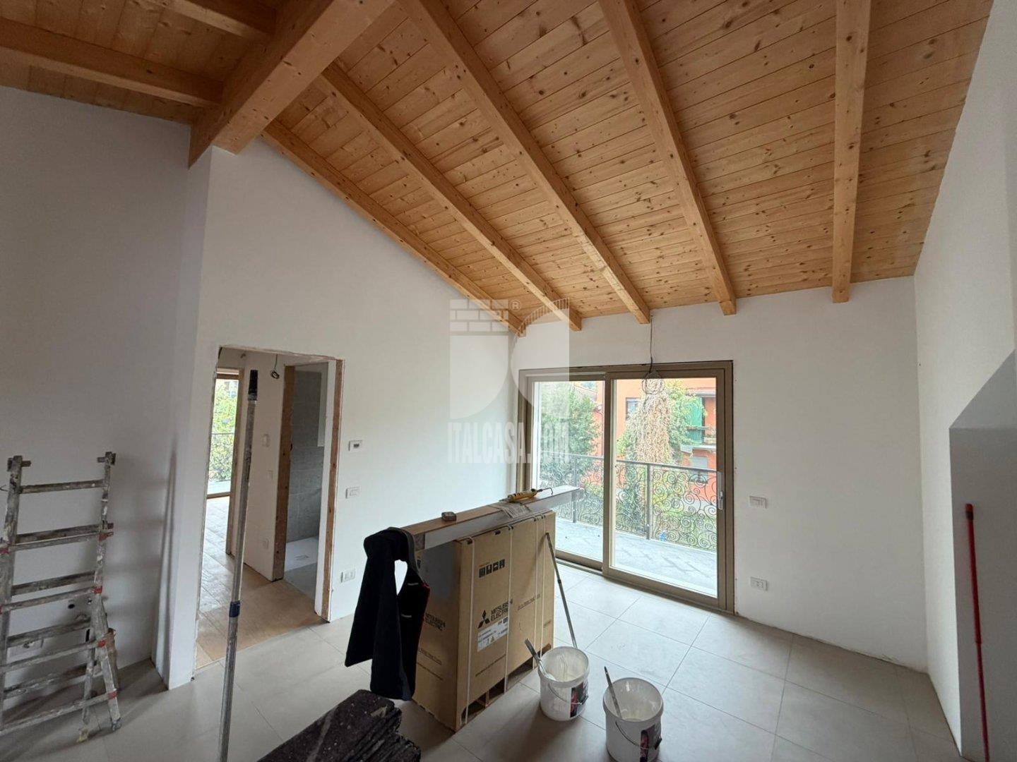 Appartamento in vendita a Albano Sant