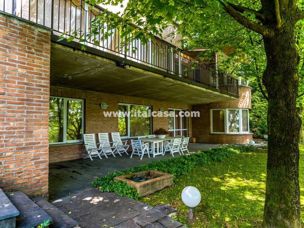 Villa Unifamiliare in vendita a Alzano Lombardo