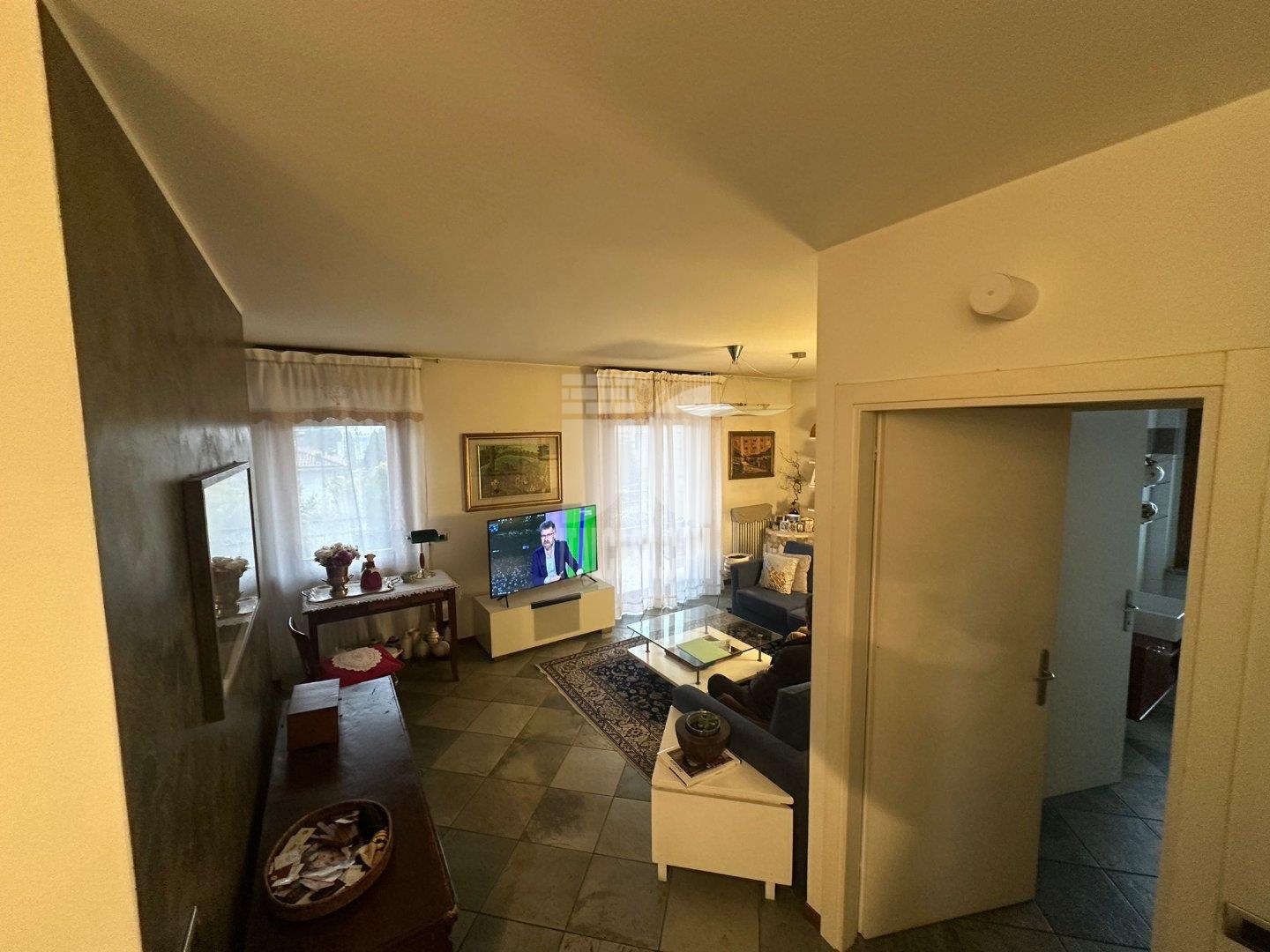 Appartamento in vendita a Scanzorosciate