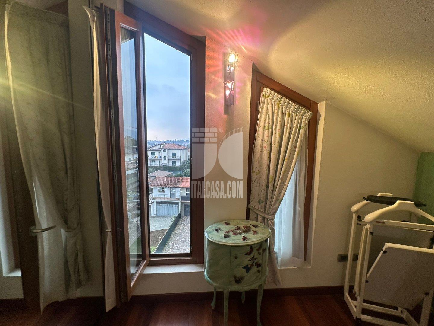 Appartamento in vendita a Scanzorosciate