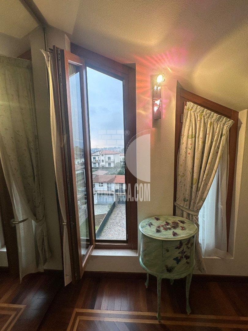 Appartamento in vendita a Scanzorosciate