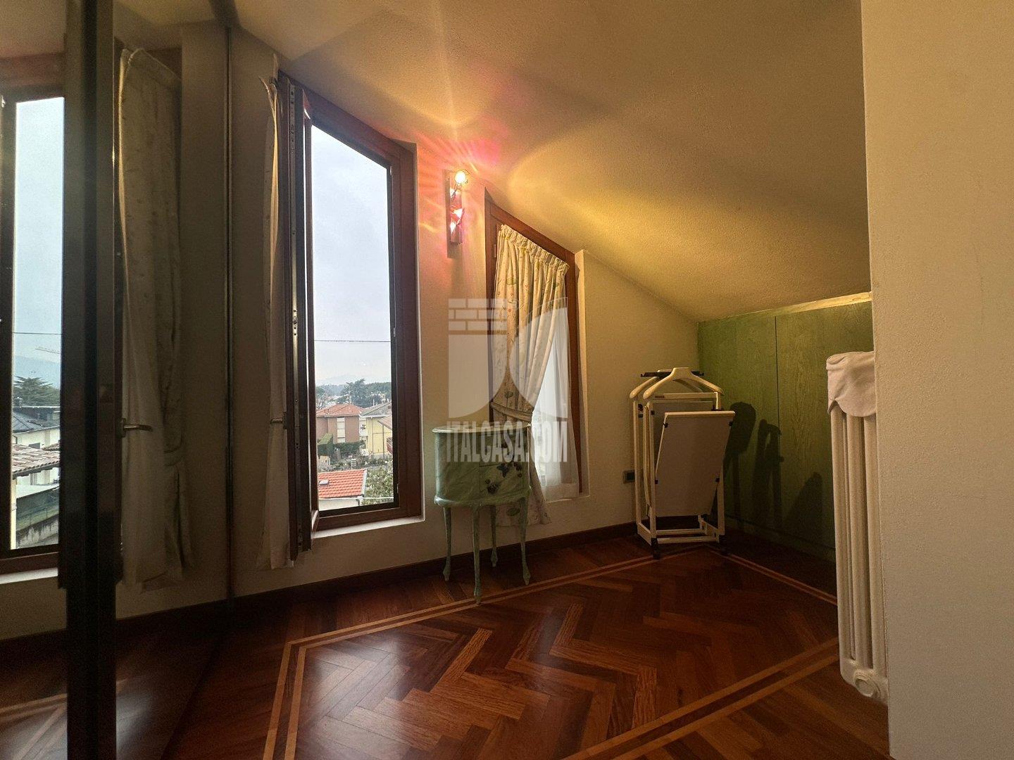 Appartamento in vendita a Scanzorosciate