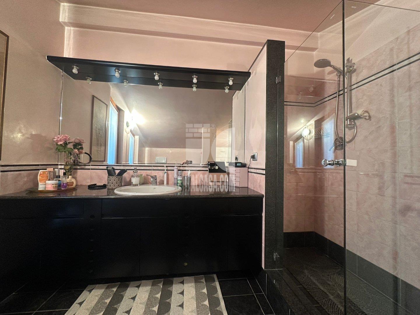 Appartamento in vendita a Scanzorosciate