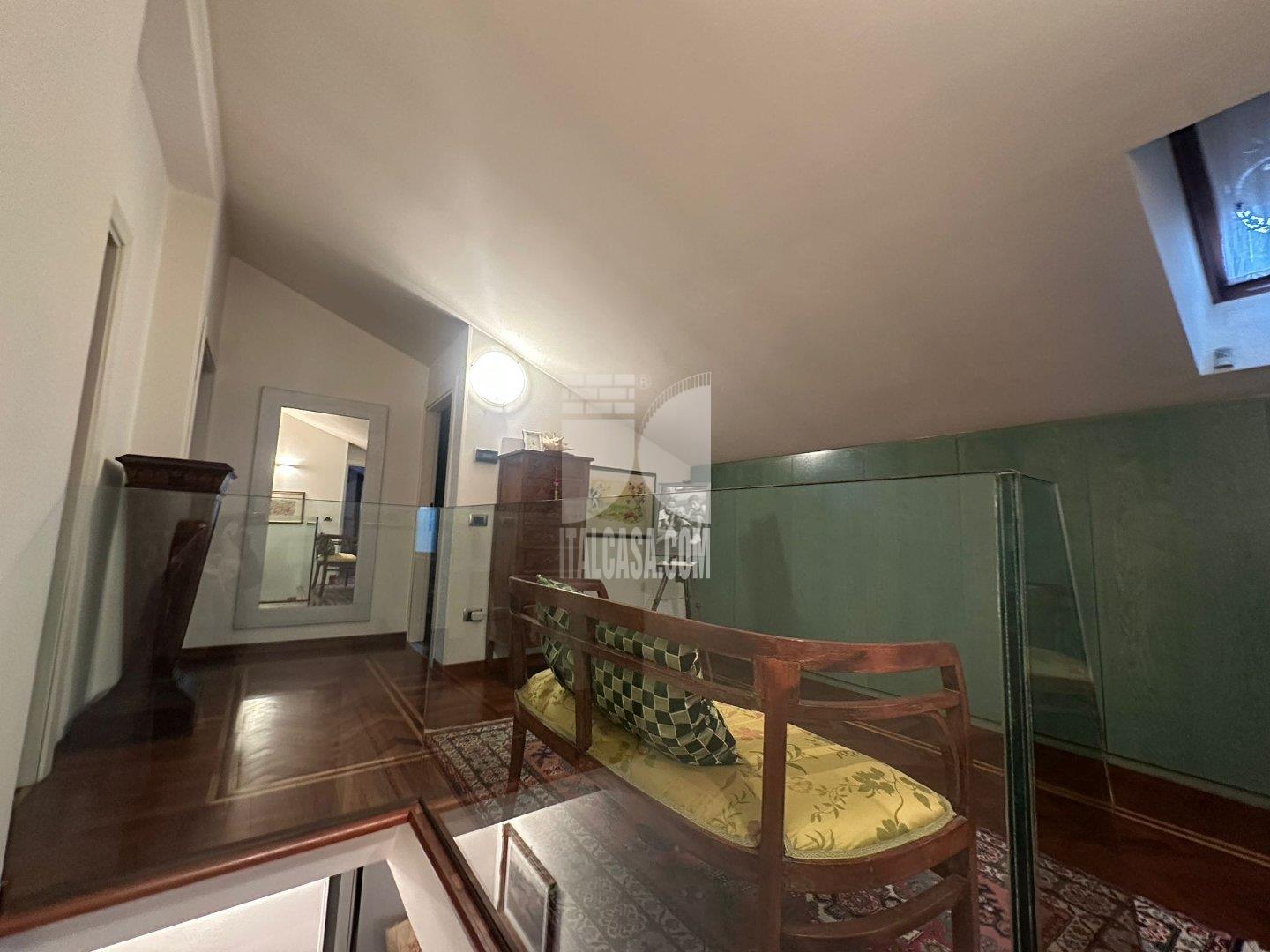 Appartamento in vendita a Scanzorosciate