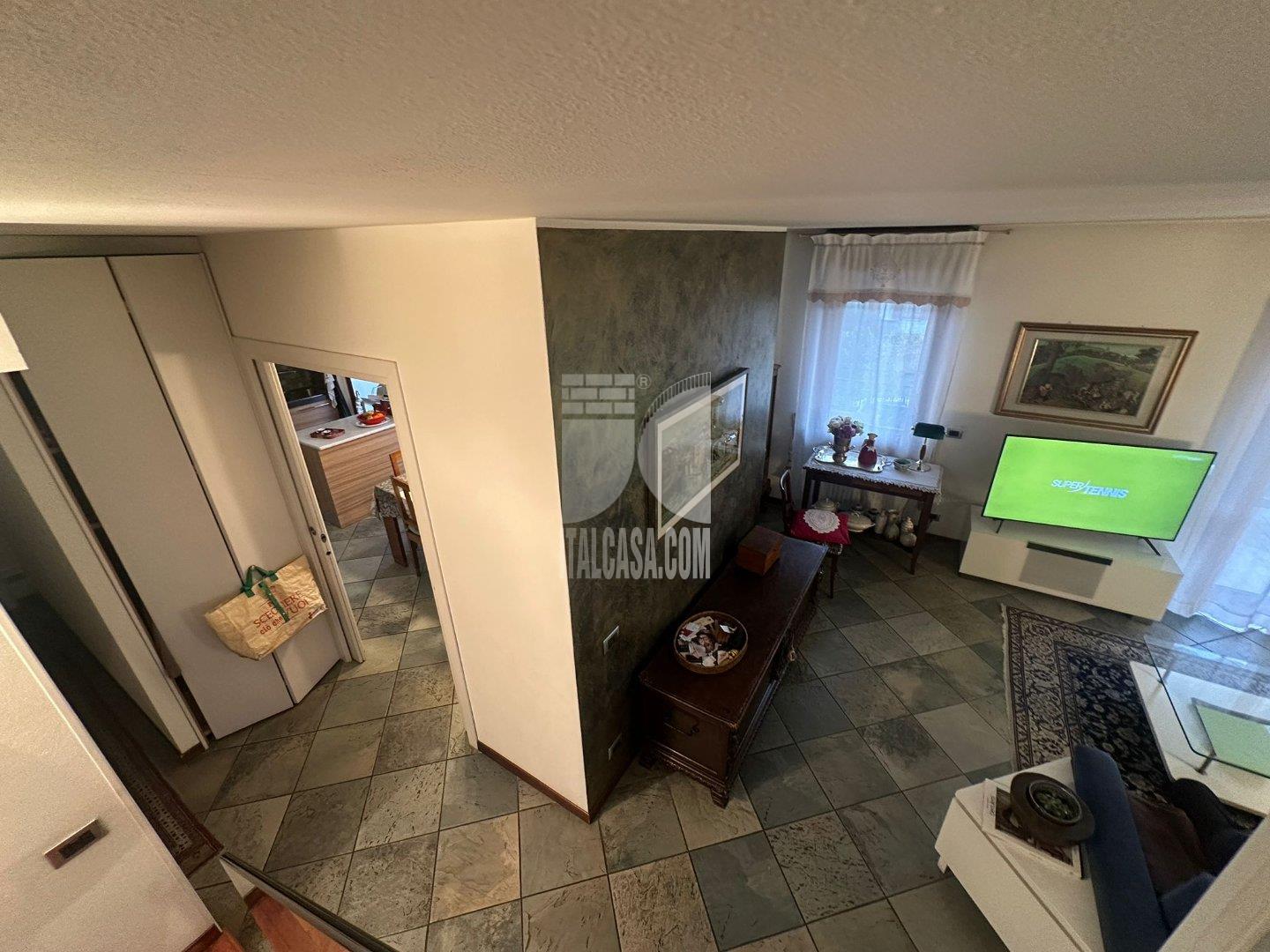 Appartamento in vendita a Scanzorosciate