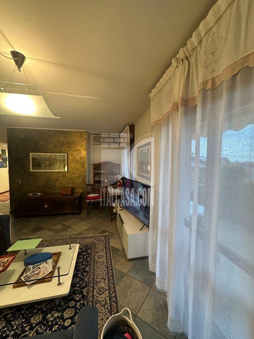 Appartamento in vendita a Scanzorosciate