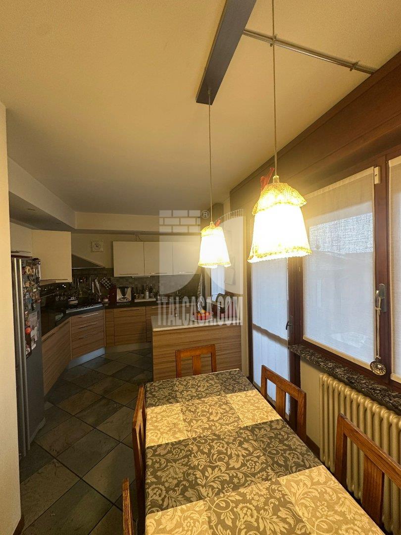 Appartamento in vendita a Scanzorosciate