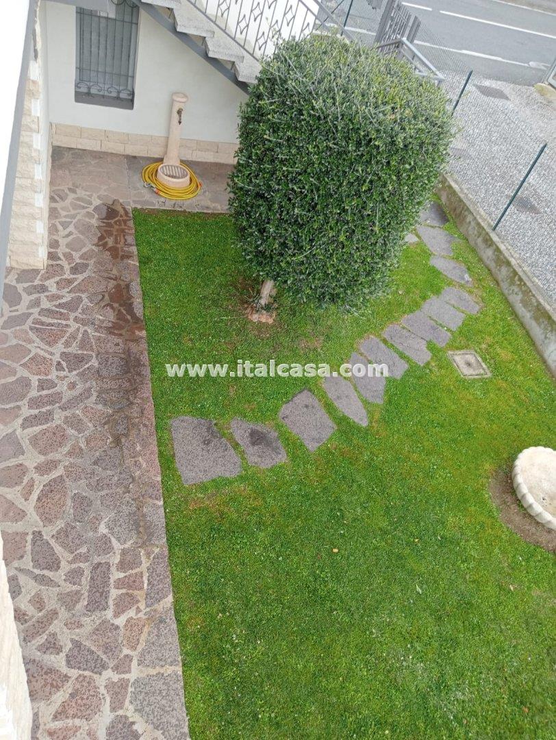 Villa Unifamiliare in vendita a Villa di Serio