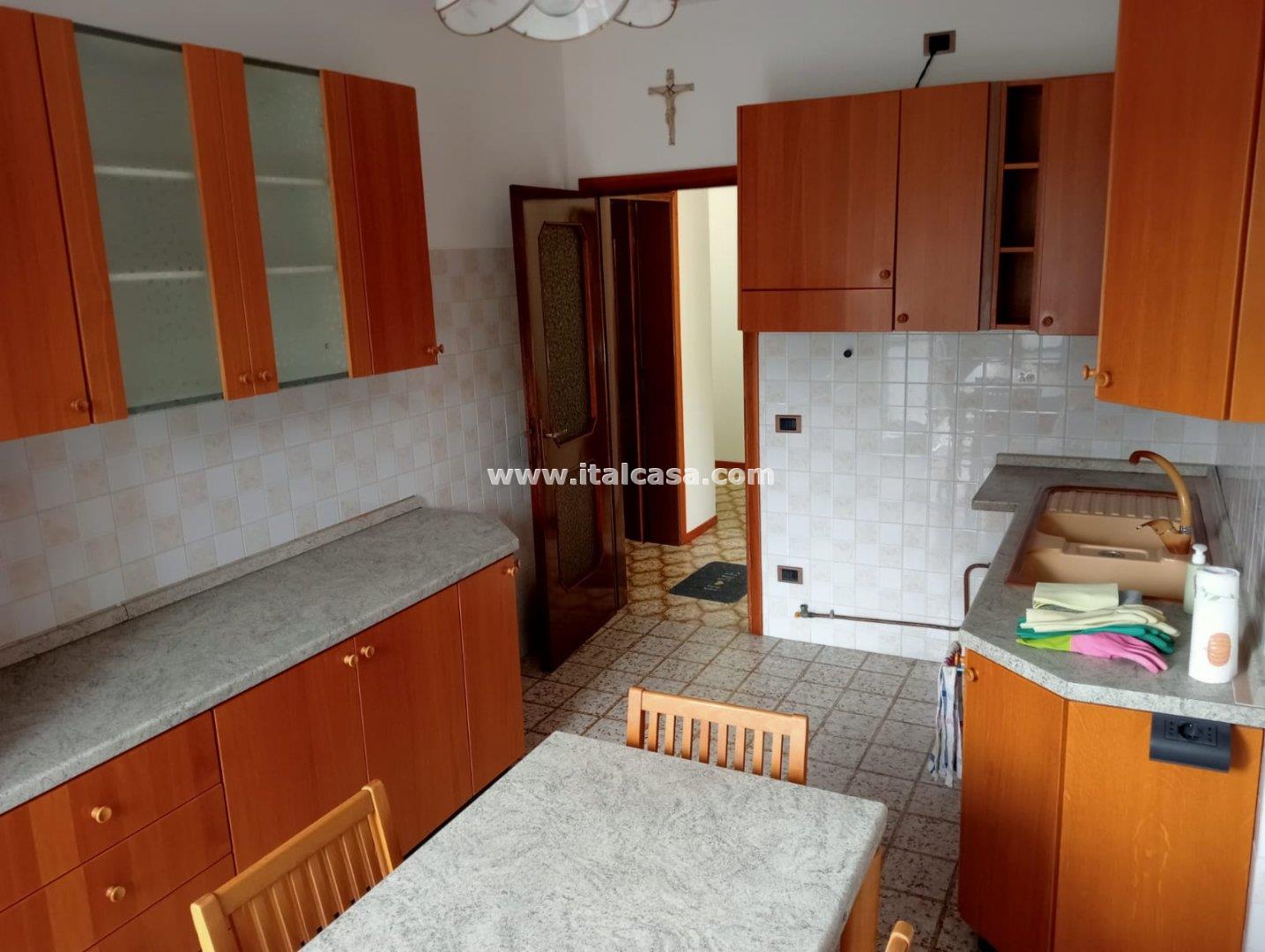 Villa Unifamiliare in vendita a Villa di Serio