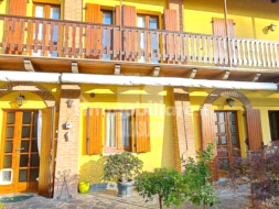 Appartamento in vendita a Scanzorosciate