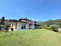 Villa Unifamiliare in vendita a Cenate Sopra