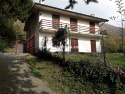 Villa Unifamiliare in vendita a Cenate Sopra