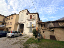 Appartamento in vendita a Alzano Lombardo