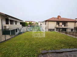 Appartamento in vendita a Pedrengo