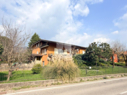 Villa Unifamiliare in vendita a Trescore Balneario