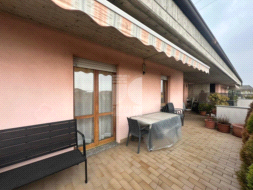 Appartamento in vendita a Scanzorosciate