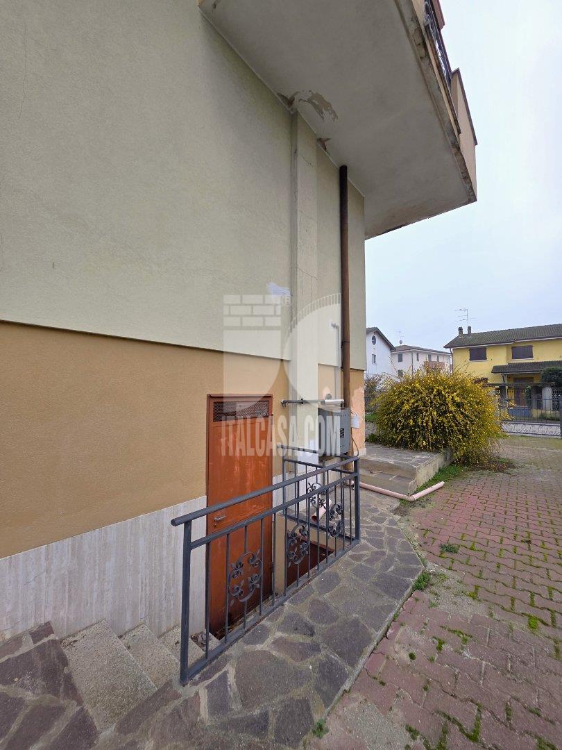 Villa Bifamiliare in vendita a Borgo Virgilio