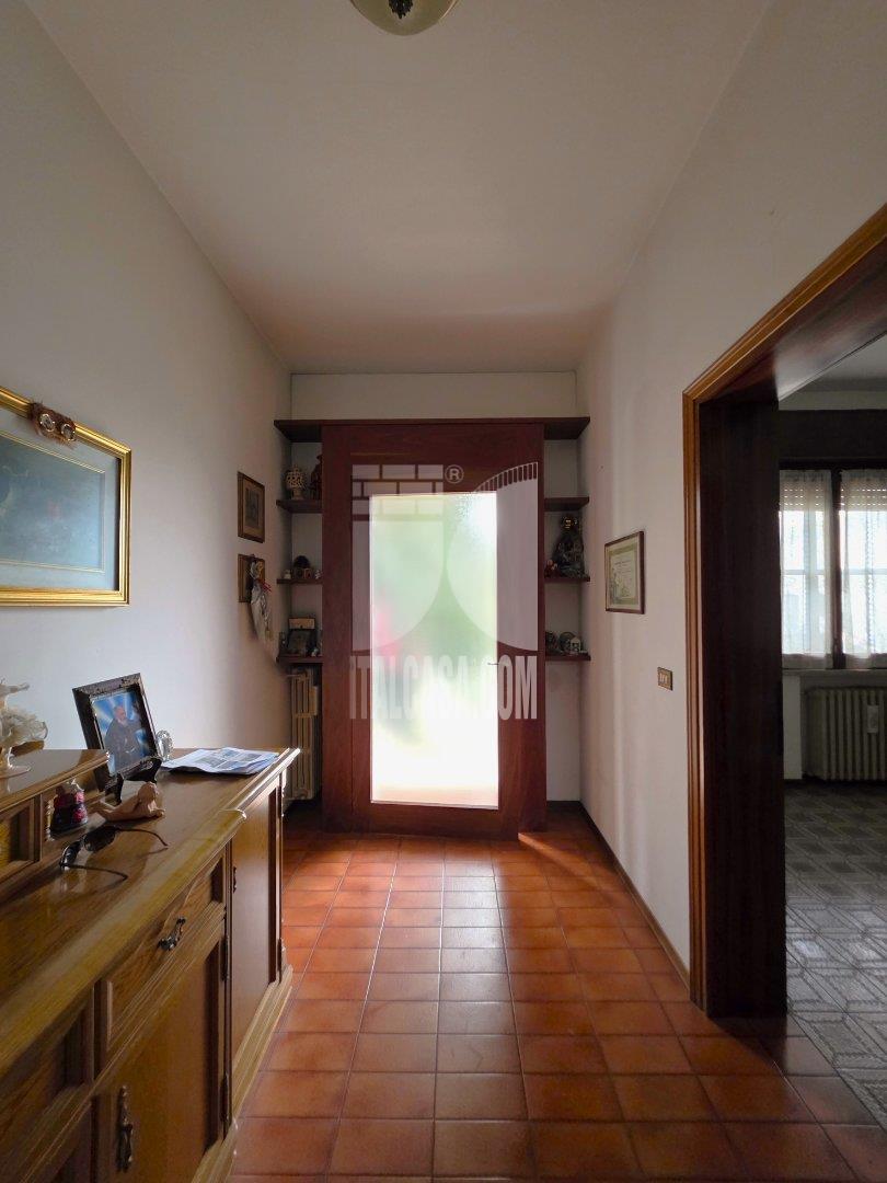 Villa Bifamiliare in vendita a Borgo Virgilio