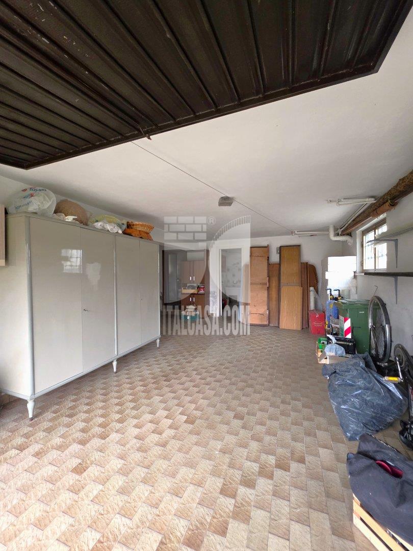 Villa Bifamiliare in vendita a Borgo Virgilio