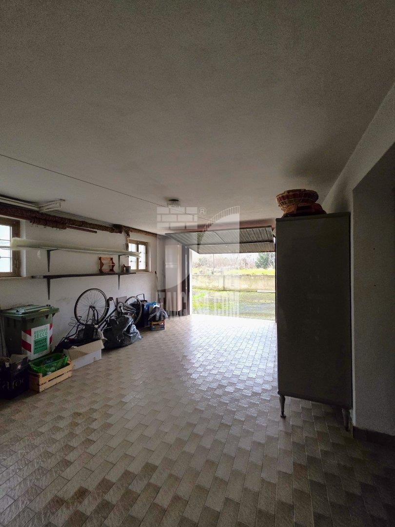 Villa Bifamiliare in vendita a Borgo Virgilio