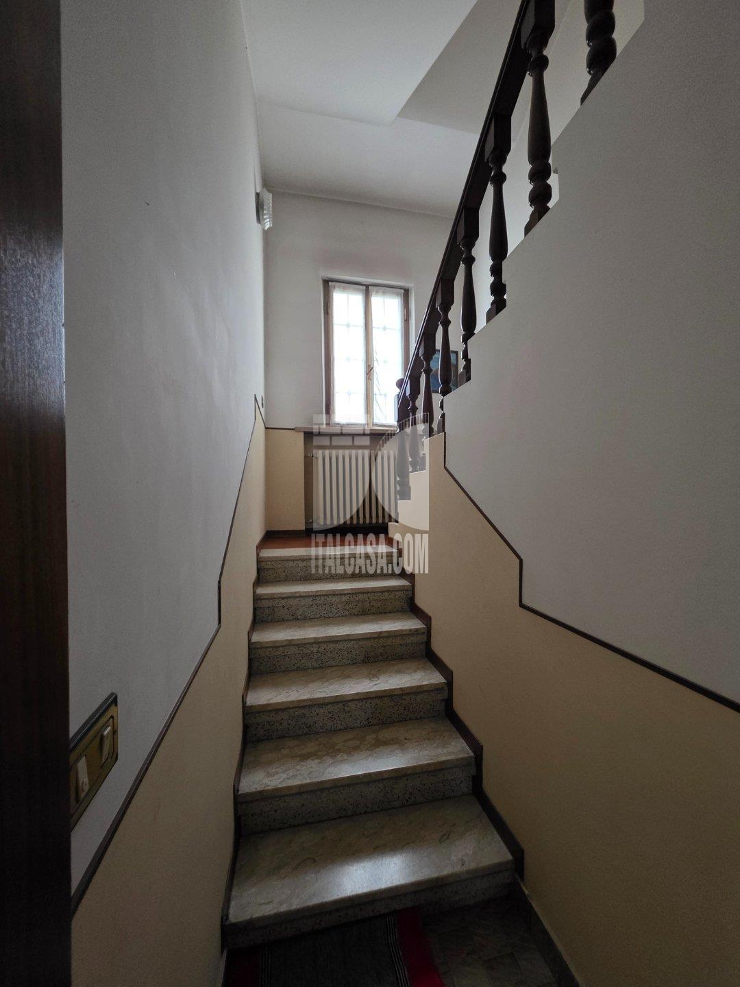 Villa Bifamiliare in vendita a Borgo Virgilio