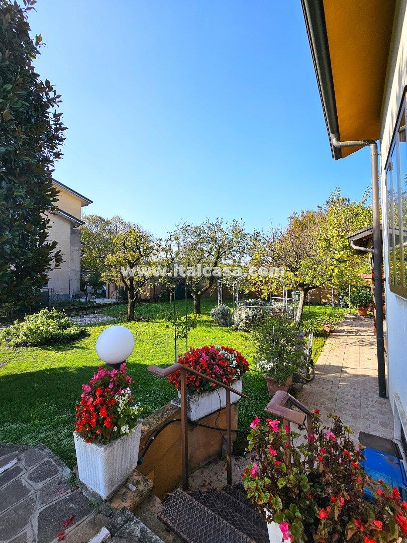 Villa Unifamiliare in vendita a Borgo Virgilio
