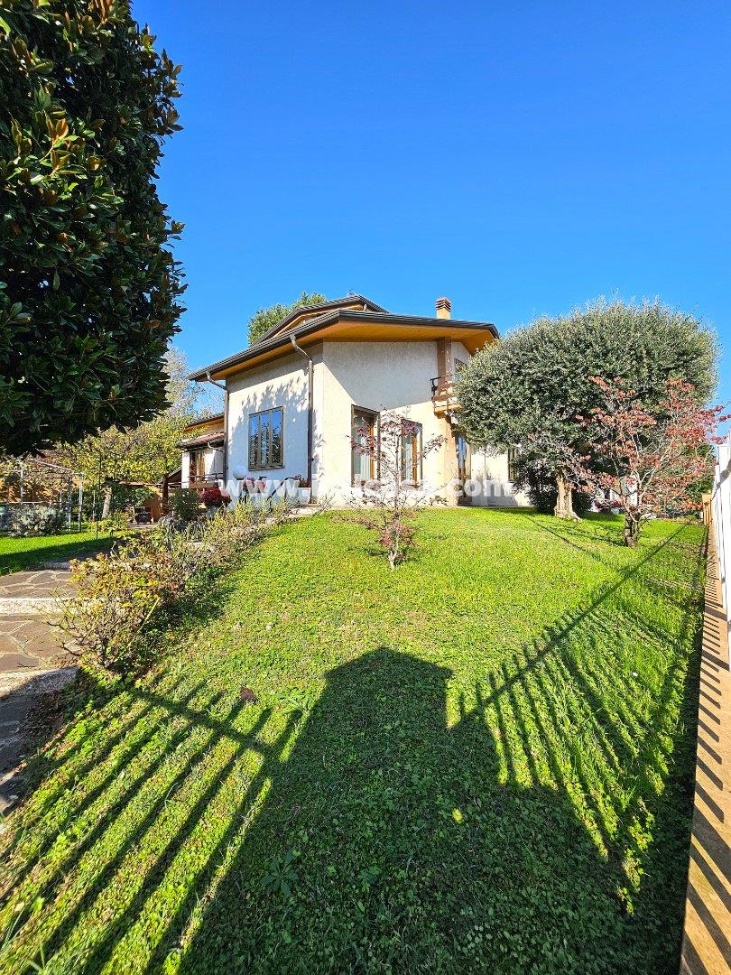 Villa Unifamiliare in vendita a Borgo Virgilio