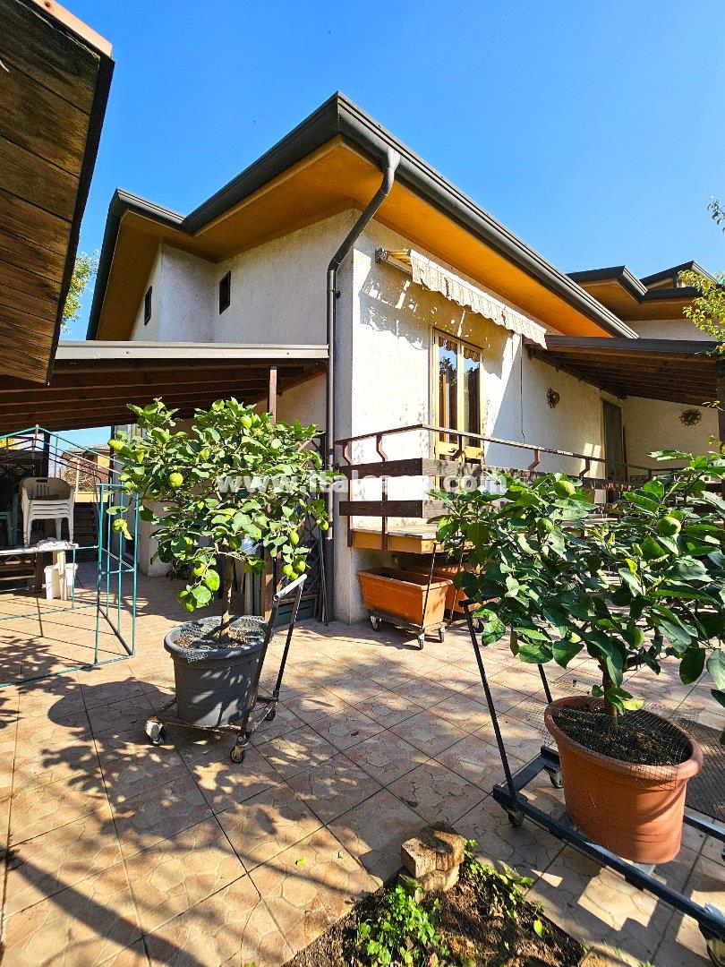 Villa Unifamiliare in vendita a Borgo Virgilio