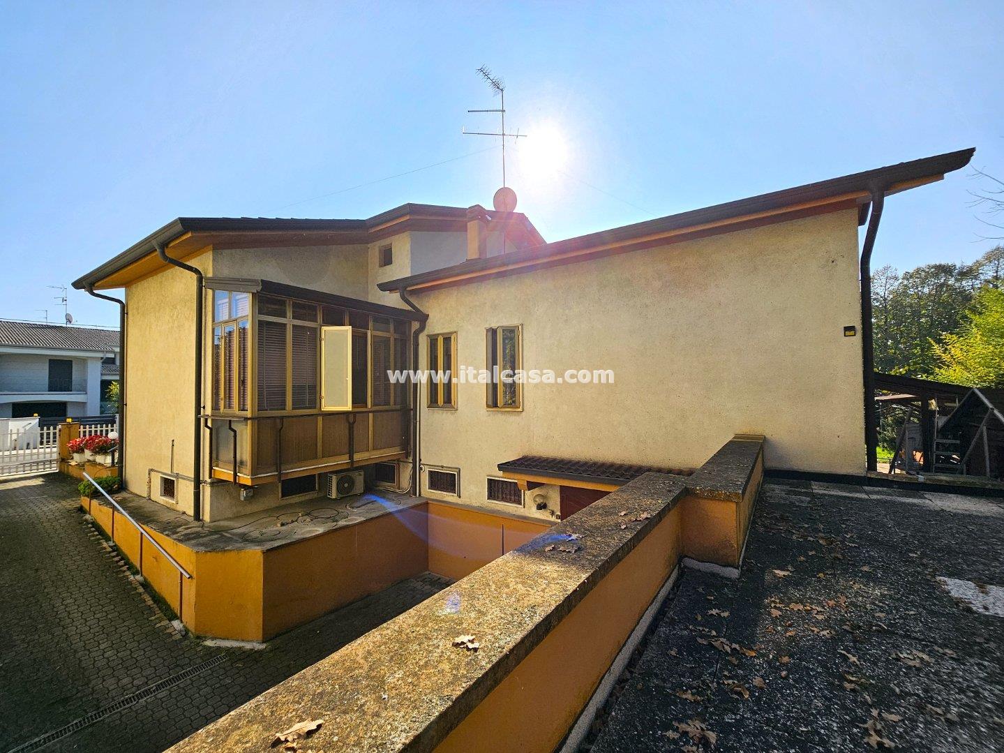 Villa Unifamiliare in vendita a Borgo Virgilio