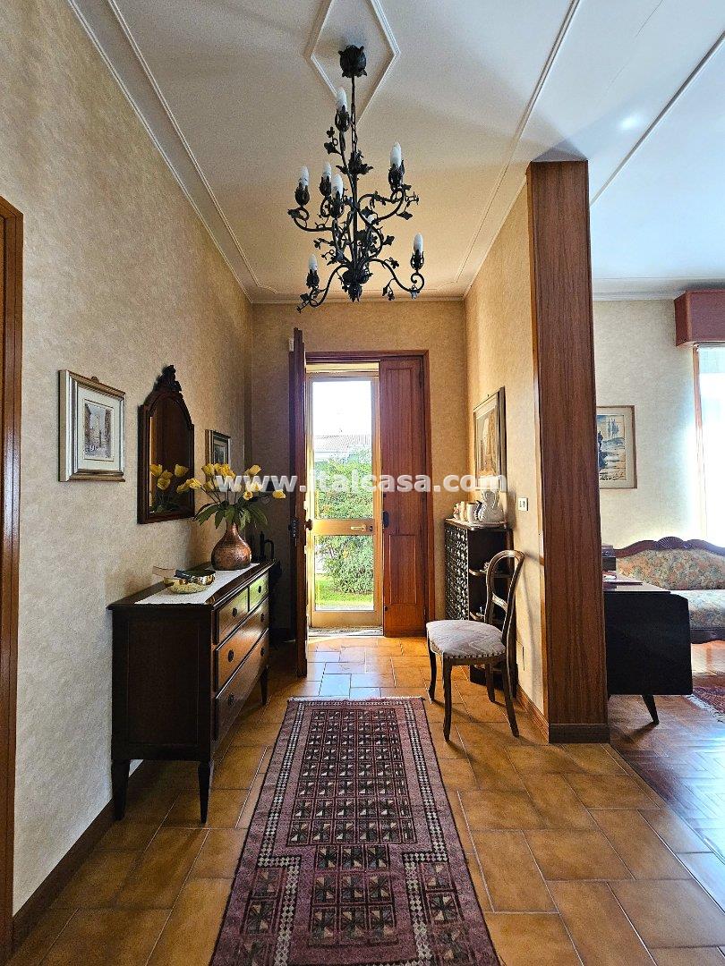 Villa Unifamiliare in vendita a Borgo Virgilio