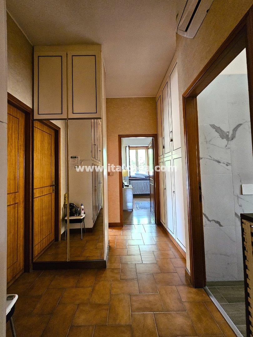 Villa Unifamiliare in vendita a Borgo Virgilio
