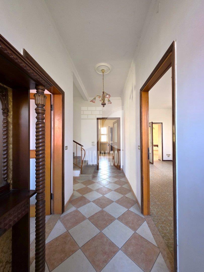 Villa Unifamiliare in vendita a Borgo Virgilio