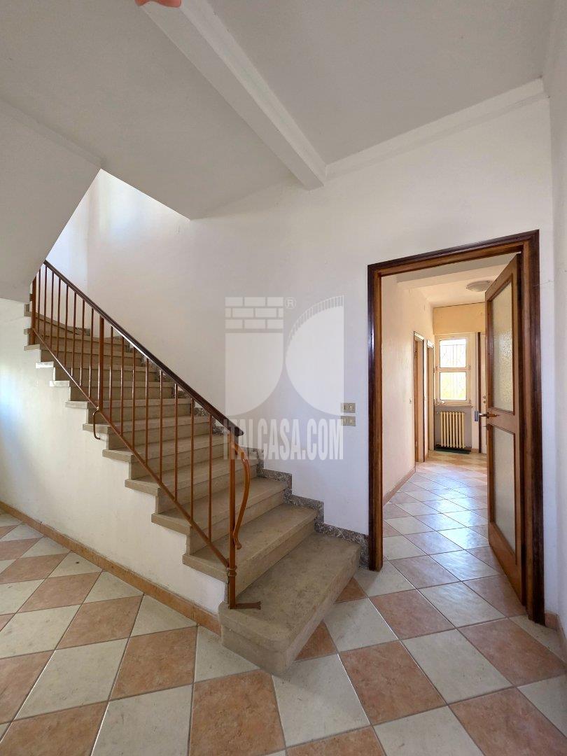 Villa Unifamiliare in vendita a Borgo Virgilio