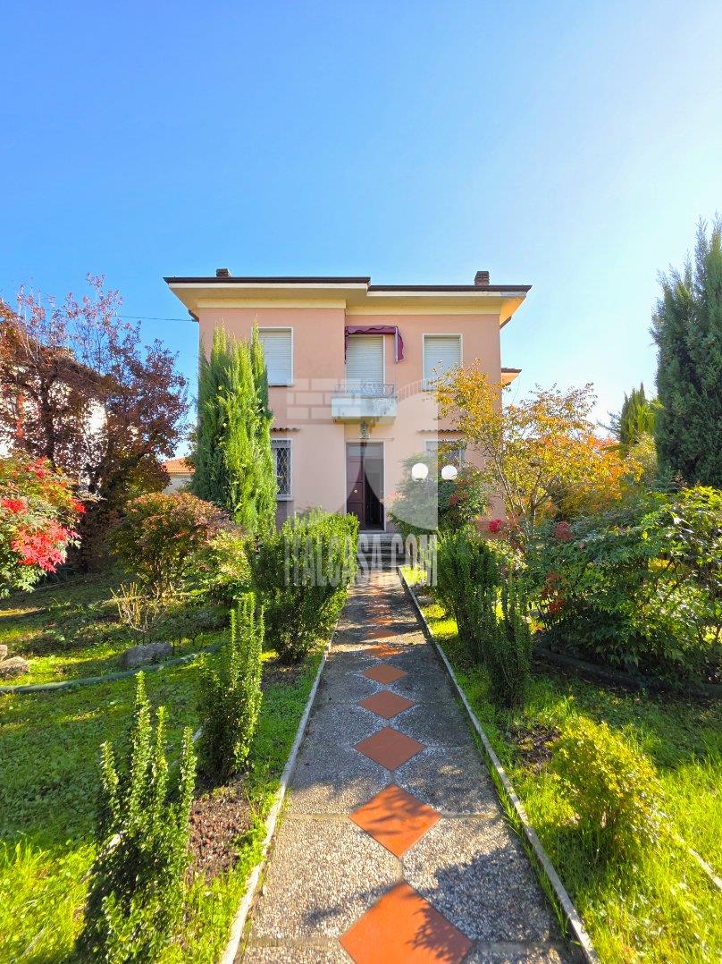 Villa Unifamiliare in vendita a Borgo Virgilio