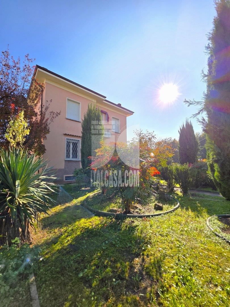 Villa Unifamiliare in vendita a Borgo Virgilio